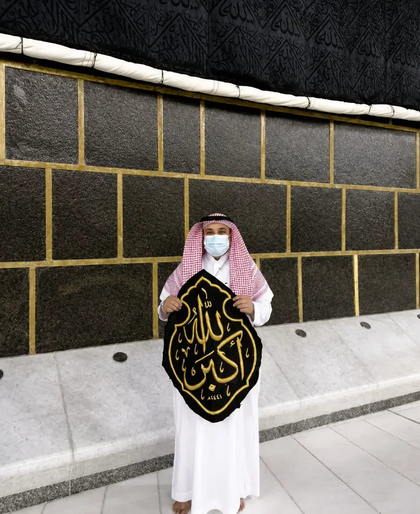 Certified Kaaba Kiswah Piece 90 x 90 cm – Luxury Islamic Wall Decor